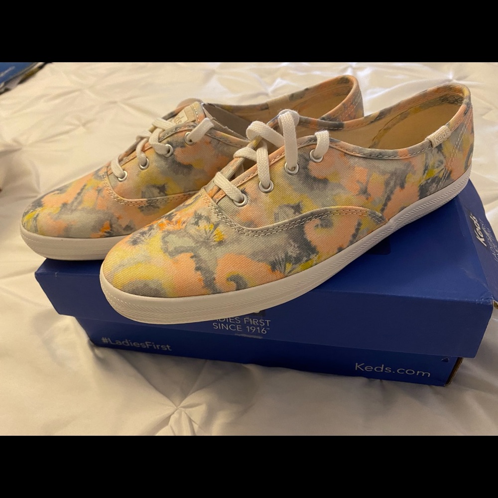 Women KEDS Shoes Size 8